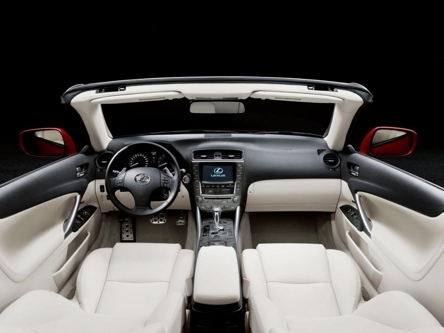  Lexus IS250C 2009 года  (EU) (фото 9 из 29)